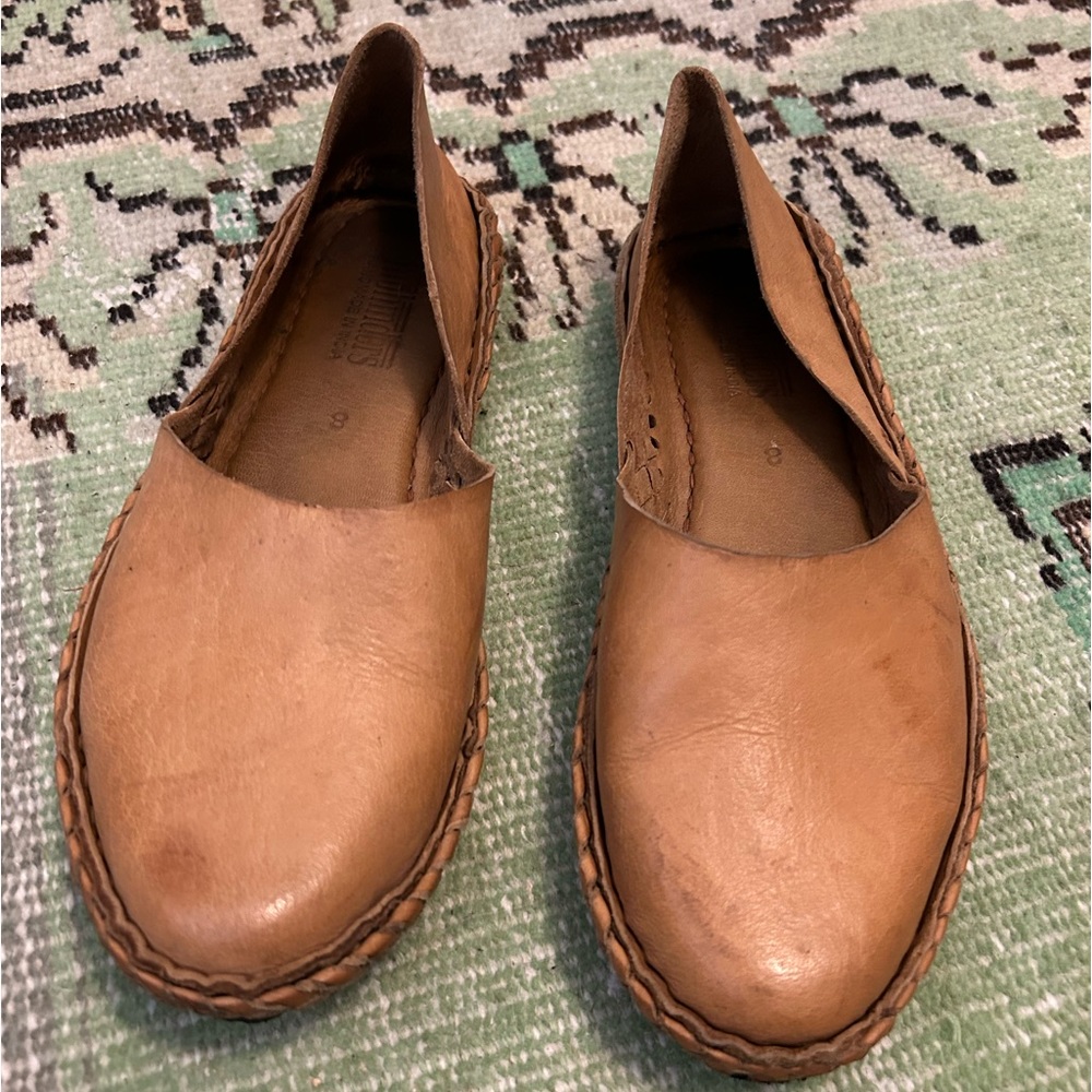 MOHINDERS Handmade brown leather flats, worn maybe twice. Size 8